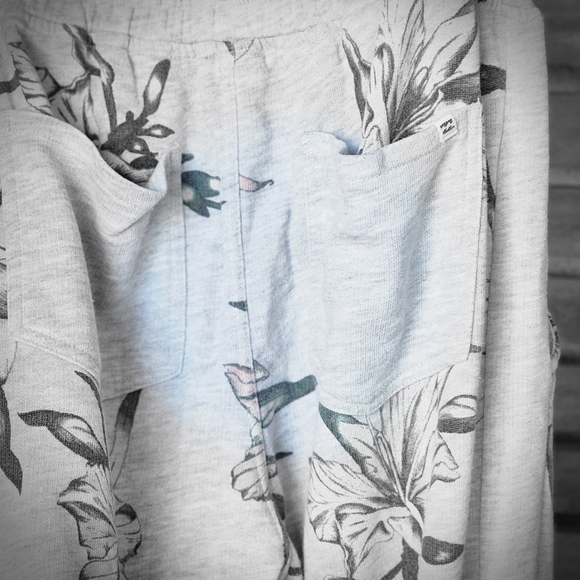 BILLABONG pants grey and floral Size 8 - Picture 6 of 8